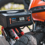 Comment choisir le meilleur chargeur moto batterie pour prolonger la vie de votre véhicule